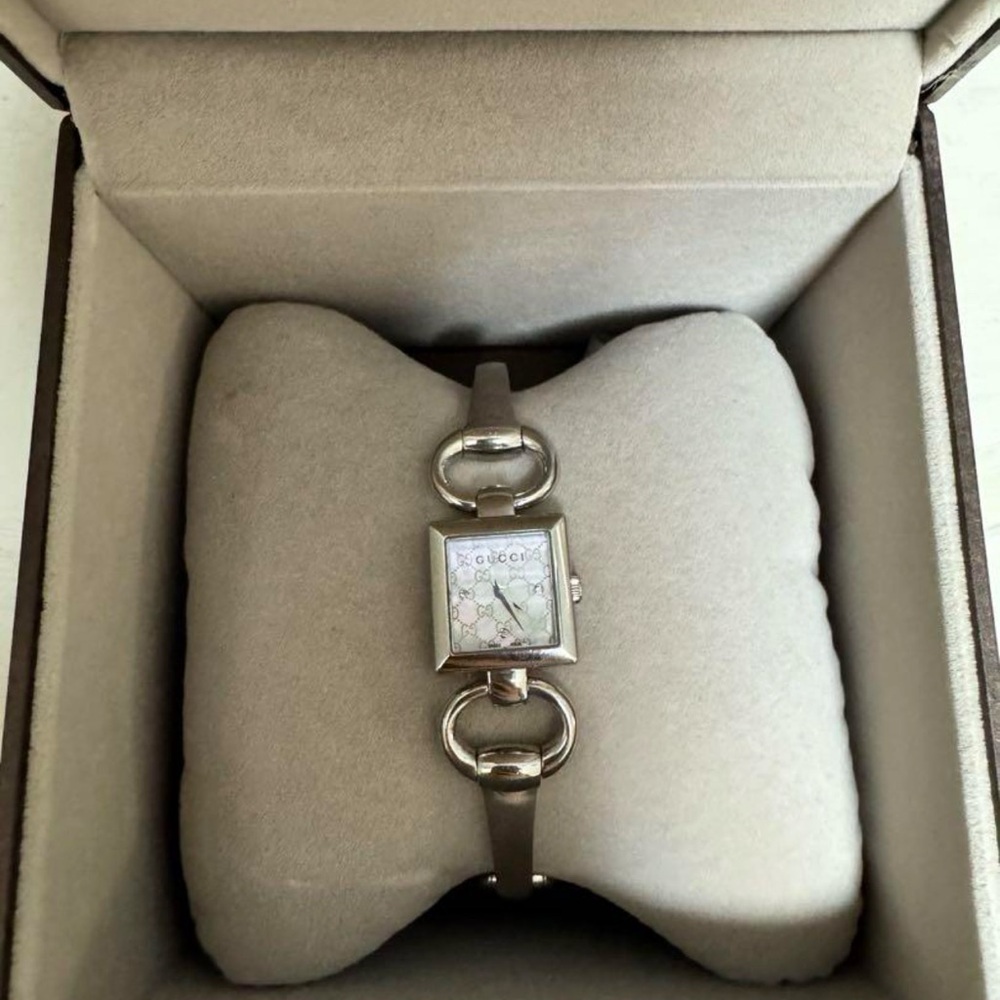🇮🇹Vintage‼️Gucci Watch Silver Mother of Pearl designer luxury GG bracelet watch - Picture 5 of 17